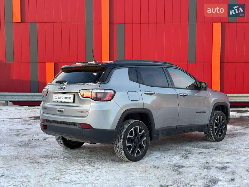 Внедорожник / Кроссовер Jeep Compass 2019 в Киеве