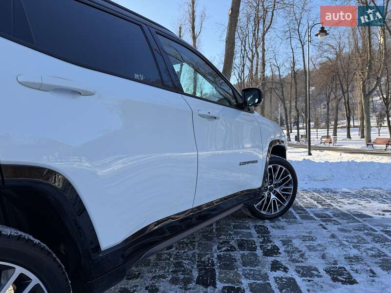 Позашляховик / Кросовер Jeep Compass 2024 в Києві