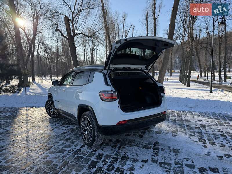 Позашляховик / Кросовер Jeep Compass 2024 в Києві