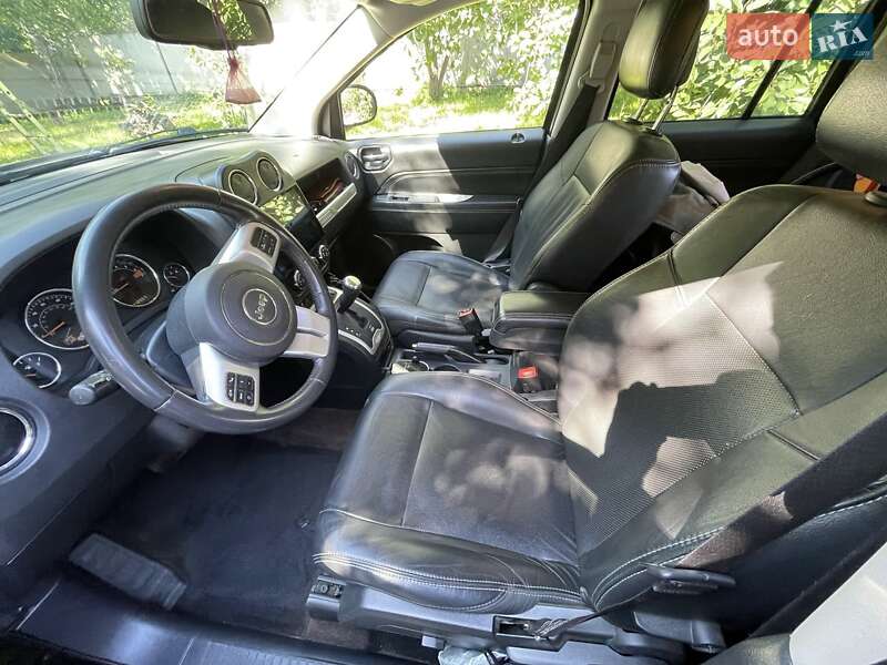 Внедорожник / Кроссовер Jeep Compass 2013 в Киеве фото 2 Внедорожник / Кроссовер Jeep Compass 2013 в Киеве
