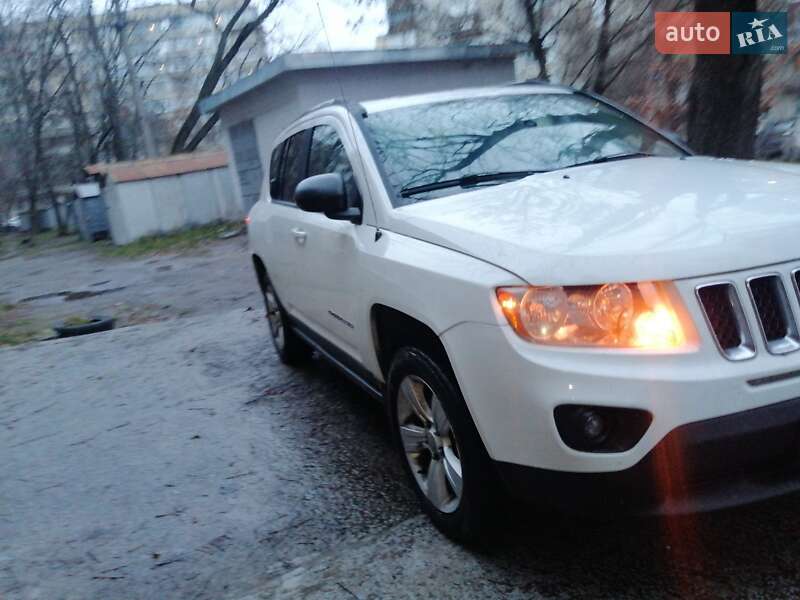 Внедорожник / Кроссовер Jeep Compass 2013 в Киеве