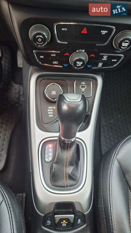 Внедорожник / Кроссовер Jeep Compass 2018 в Киеве