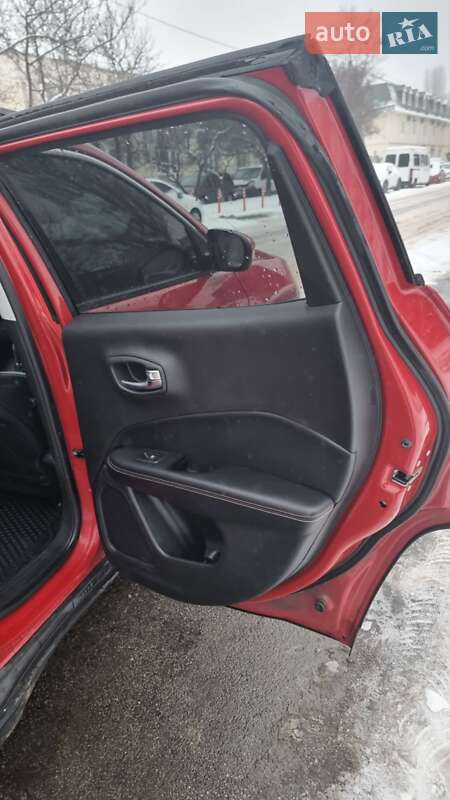 Внедорожник / Кроссовер Jeep Compass 2018 в Киеве