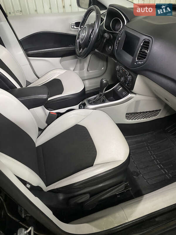 Внедорожник / Кроссовер Jeep Compass 2019 в Киеве