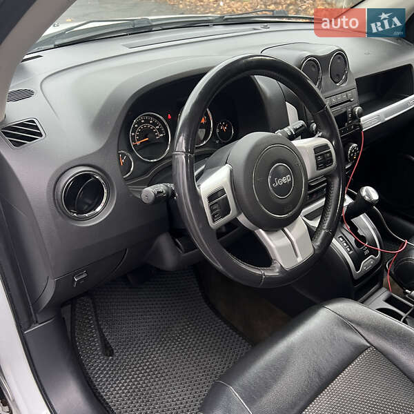 Внедорожник / Кроссовер Jeep Compass 2016 в Николаеве