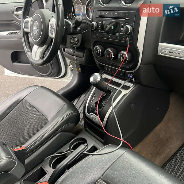 Внедорожник / Кроссовер Jeep Compass 2016 в Николаеве