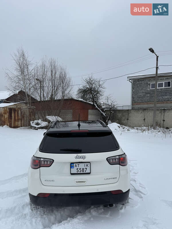 Внедорожник / Кроссовер Jeep Compass 2017 в Ивано-Франковске фото 4 Внедорожник / Кроссовер Jeep Compass 2017 в Ивано-Франковске