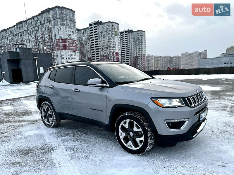 Внедорожник / Кроссовер Jeep Compass 2019 в Киеве