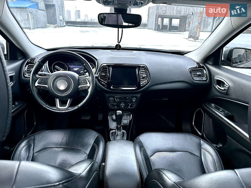 Внедорожник / Кроссовер Jeep Compass 2019 в Киеве