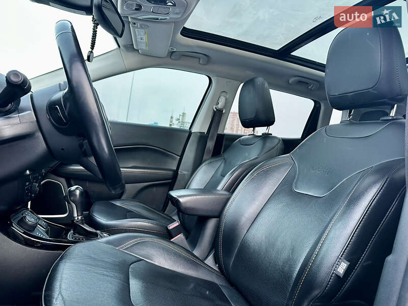 Внедорожник / Кроссовер Jeep Compass 2019 в Киеве