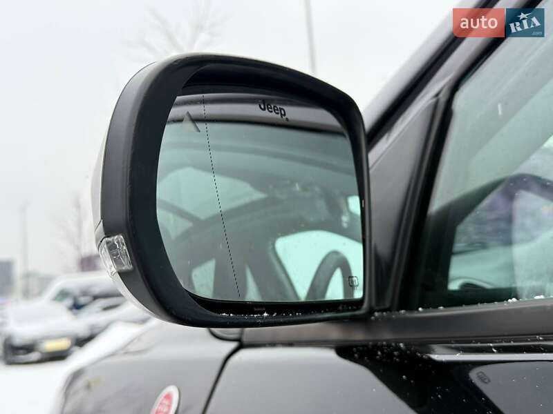 Внедорожник / Кроссовер Jeep Compass 2020 в Киеве