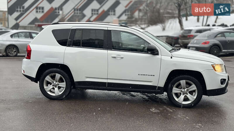 Внедорожник / Кроссовер Jeep Compass 2011 в Киеве