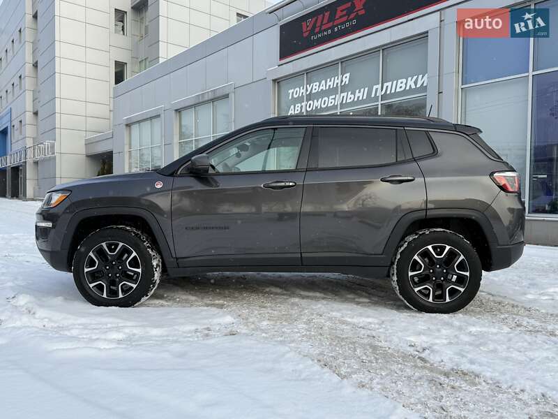 Внедорожник / Кроссовер Jeep Compass 2020 в Киеве
