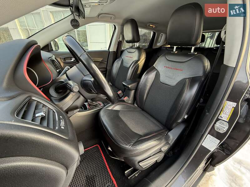 Внедорожник / Кроссовер Jeep Compass 2020 в Киеве