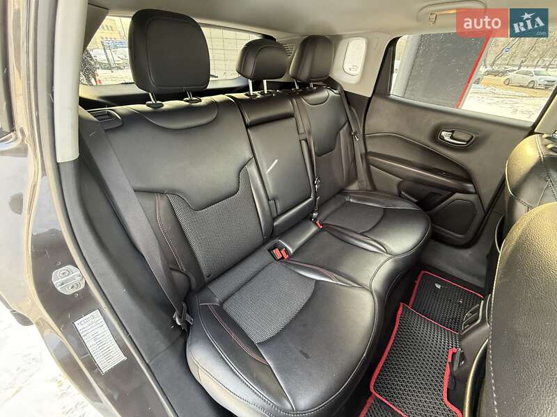 Внедорожник / Кроссовер Jeep Compass 2020 в Киеве