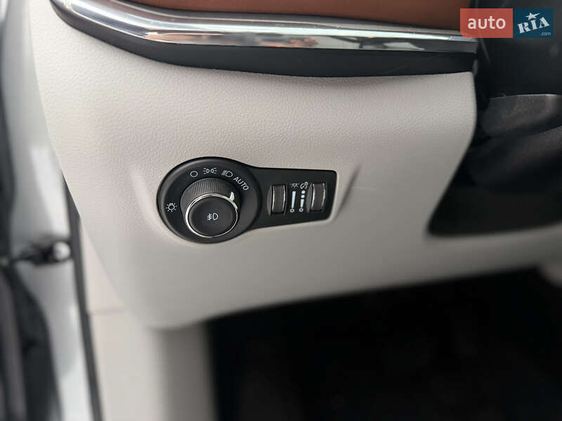 Внедорожник / Кроссовер Jeep Compass 2022 в Киеве