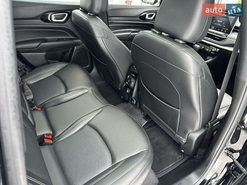 Внедорожник / Кроссовер Jeep Compass 2023 в Львове