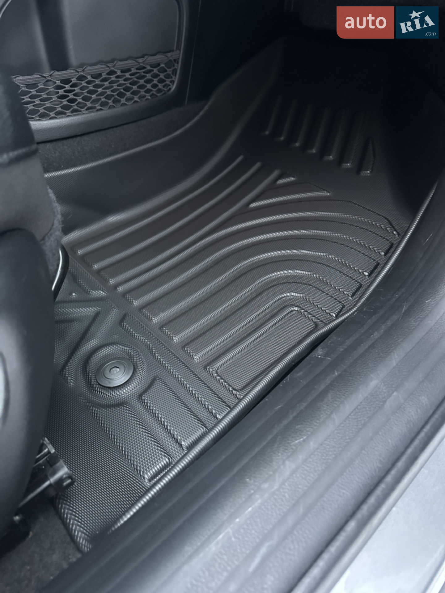 2020 Jeep Compass - мініатюра 26