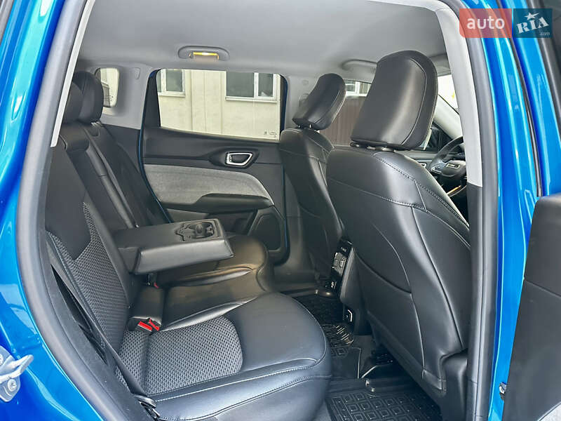 Внедорожник / Кроссовер Jeep Compass 2022 в Ромнах