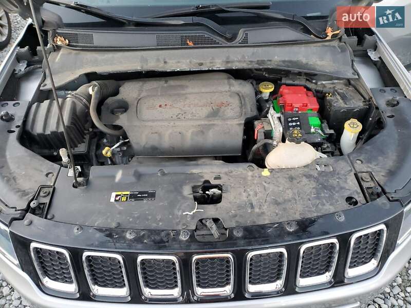 Внедорожник / Кроссовер Jeep Compass 2020 в Киеве