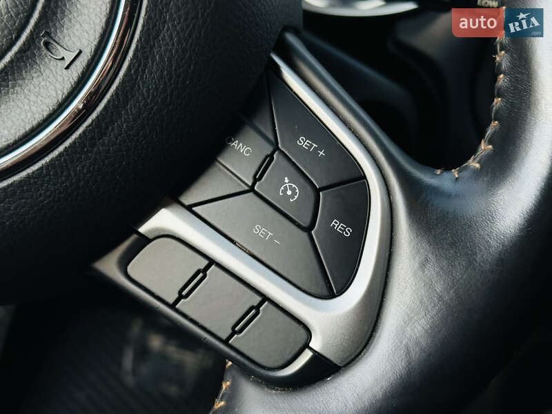 Позашляховик / Кросовер Jeep Compass 2017 в Харкові