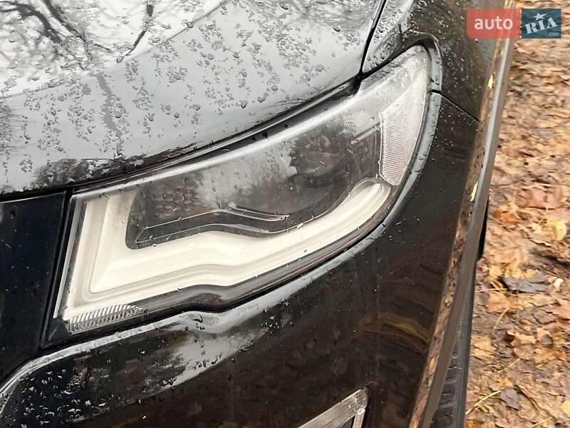 Внедорожник / Кроссовер Jeep Compass 2017 в Киеве
