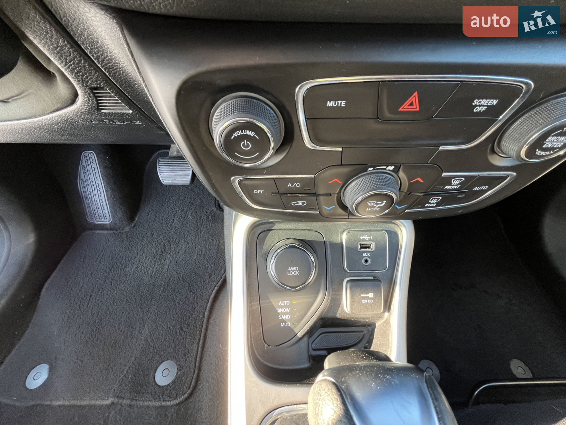 2021 Jeep Compass - мініатюра 16