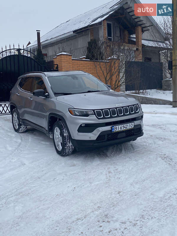 2021 Jeep Compass, VIN 3C4NJDBB8NT131552:plate — photo 1 (autoria)