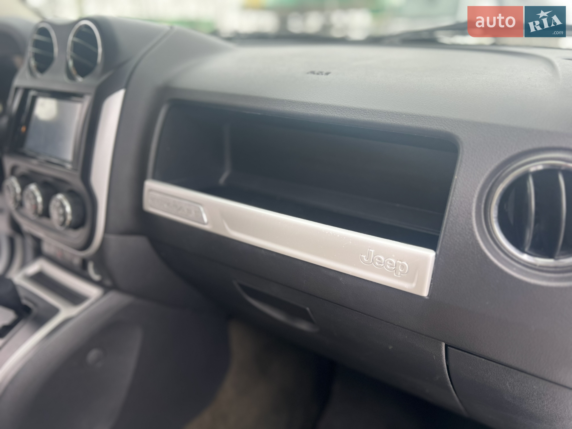 2016 Jeep Compass - мініатюра 14