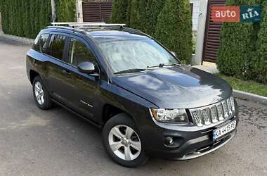 Внедорожник / Кроссовер Jeep Compass 2014 в Киеве