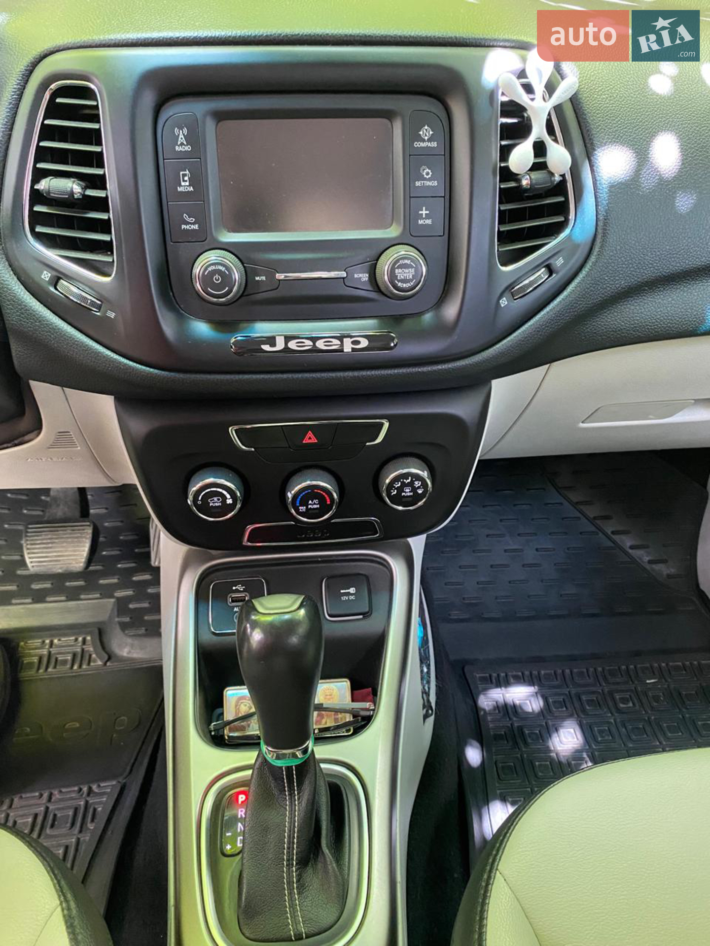 2018 Jeep Compass - мініатюра 9