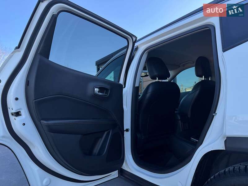 Внедорожник / Кроссовер Jeep Compass 2019 в Ровно