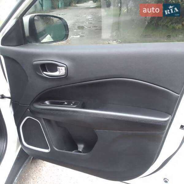 Позашляховик / Кросовер Jeep Compass 2018 в Черкасах