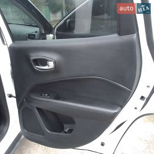 Позашляховик / Кросовер Jeep Compass 2018 в Черкасах