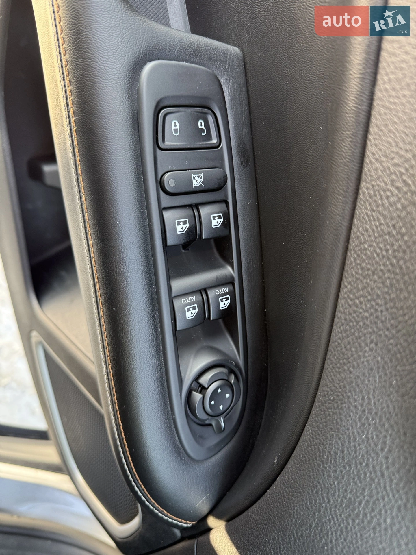 2018 Jeep Compass - мініатюра 17