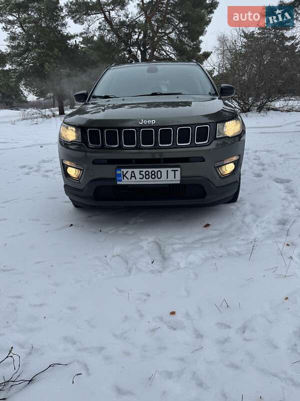 Позашляховик / Кросовер Jeep Compass 2017 в Києві