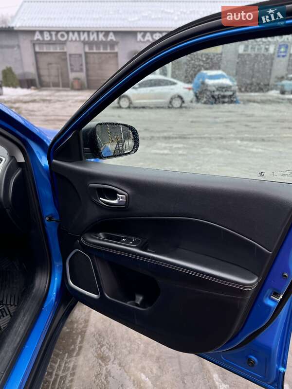 Позашляховик / Кросовер Jeep Compass 2017 в Сумах