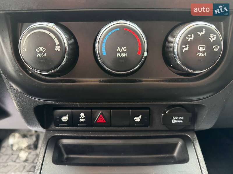 Внедорожник / Кроссовер Jeep Compass 2012 в Виннице