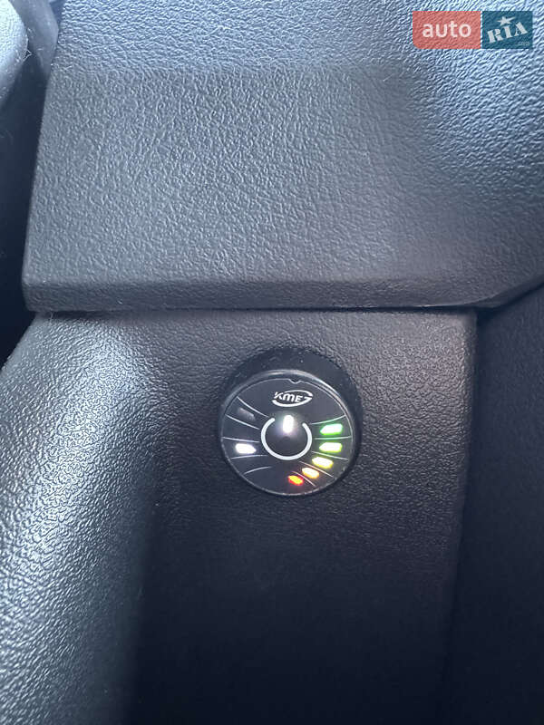 Внедорожник / Кроссовер Jeep Compass 2015 в Киеве