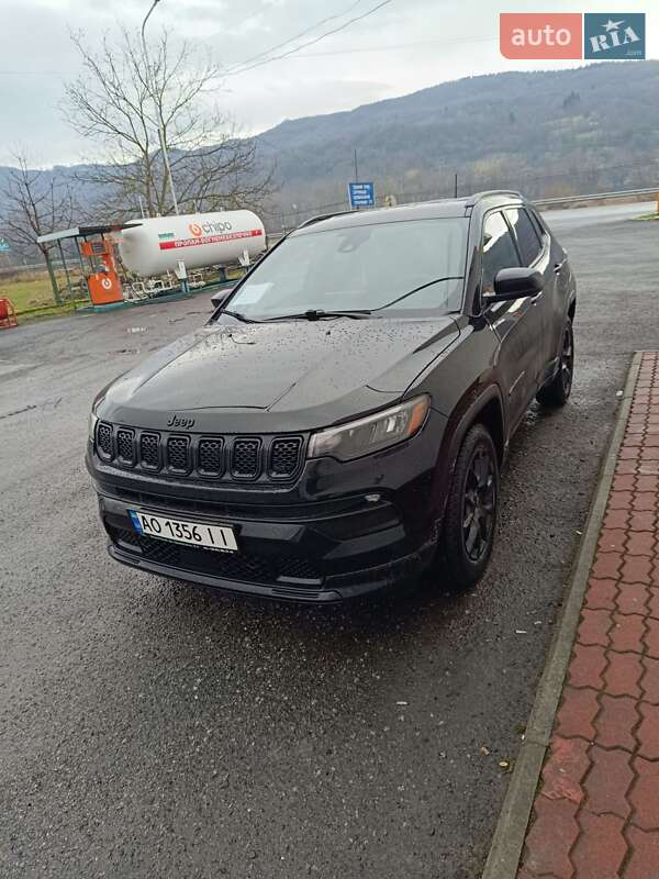 2023 Jeep Compass, VIN 3C4NJDBN6RT578199:plate — фото 1 (autoria)