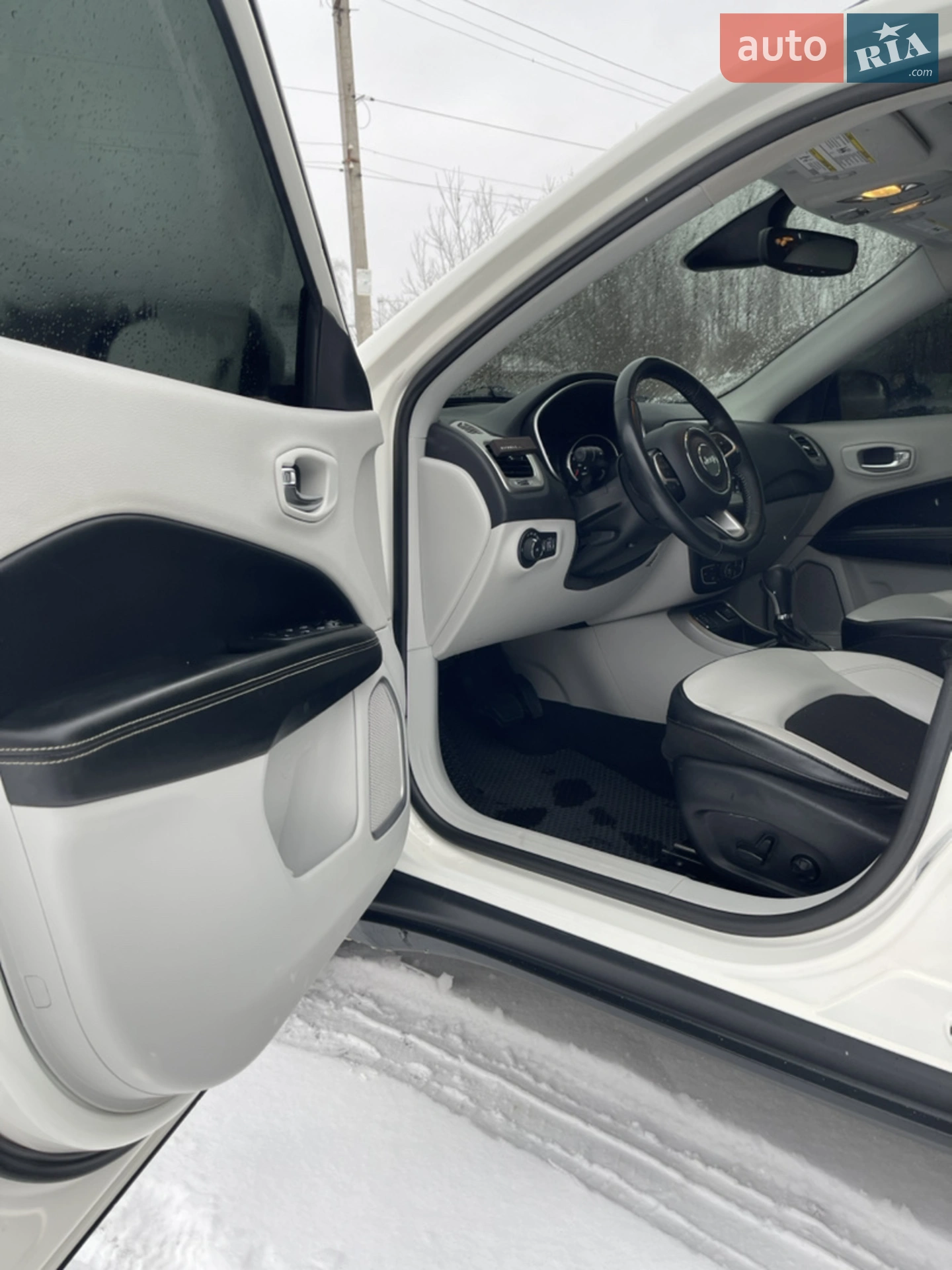 2017 Jeep Compass - мініатюра 9