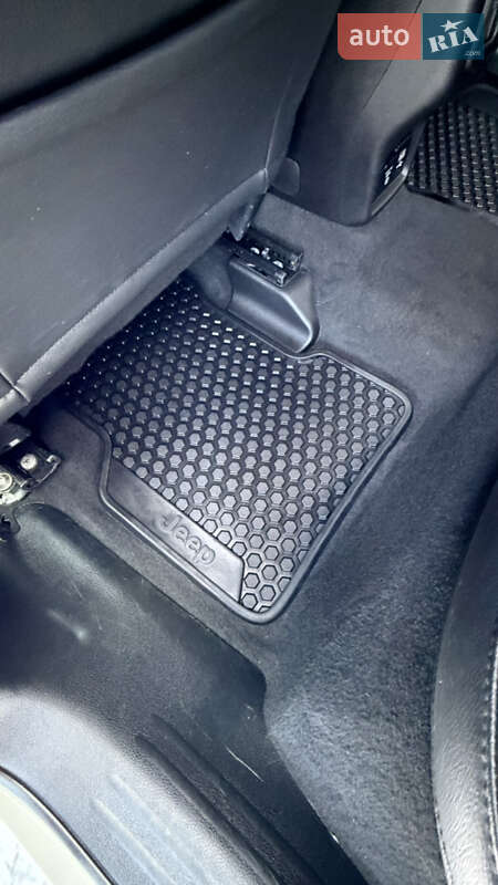 Позашляховик / Кросовер Jeep Compass 2018 в Дубні фото 62 Позашляховик / Кросовер Jeep Compass 2018 в Дубні