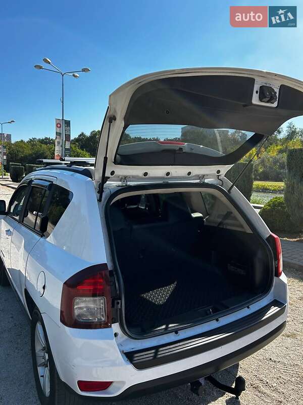 Позашляховик / Кросовер Jeep Compass 2016 в Дніпрі