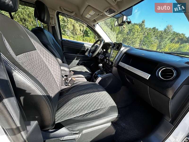 Позашляховик / Кросовер Jeep Compass 2016 в Дніпрі