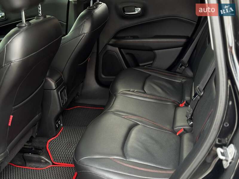 Внедорожник / Кроссовер Jeep Compass 2017 в Днепре