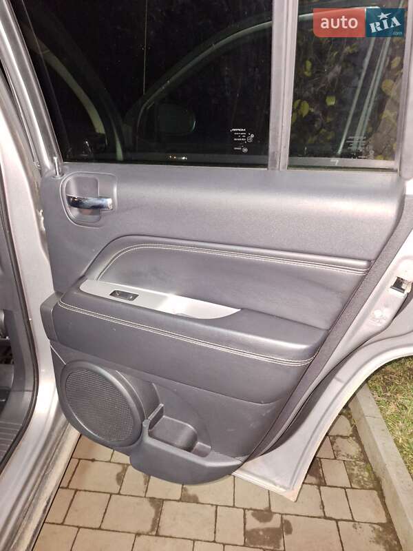 Внедорожник / Кроссовер Jeep Compass 2015 в Хмельницком