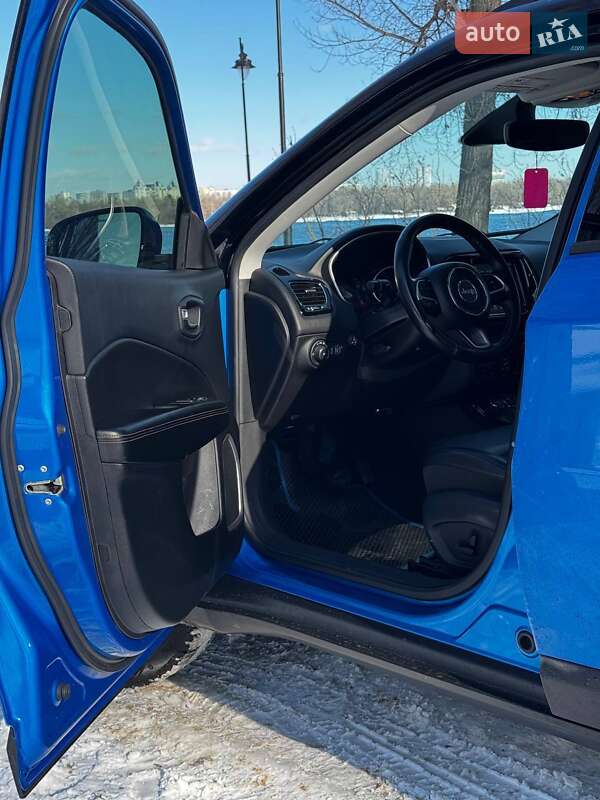 Внедорожник / Кроссовер Jeep Compass 2018 в Киеве фото 17 Внедорожник / Кроссовер Jeep Compass 2018 в Киеве
