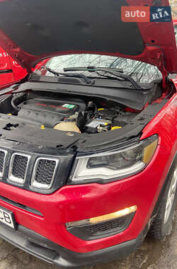 Внедорожник / Кроссовер Jeep Compass 2018 в Буске