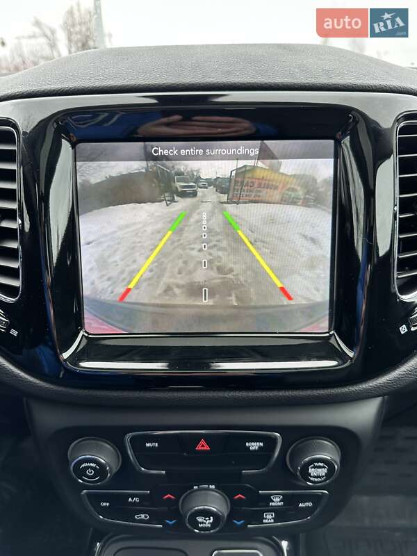 Внедорожник / Кроссовер Jeep Compass 2018 в Киеве