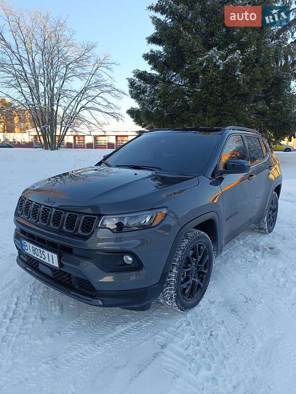 2024 Jeep Compass, VIN 3C4NJDBN8RT120485:plate — фото 1 (autoria)
